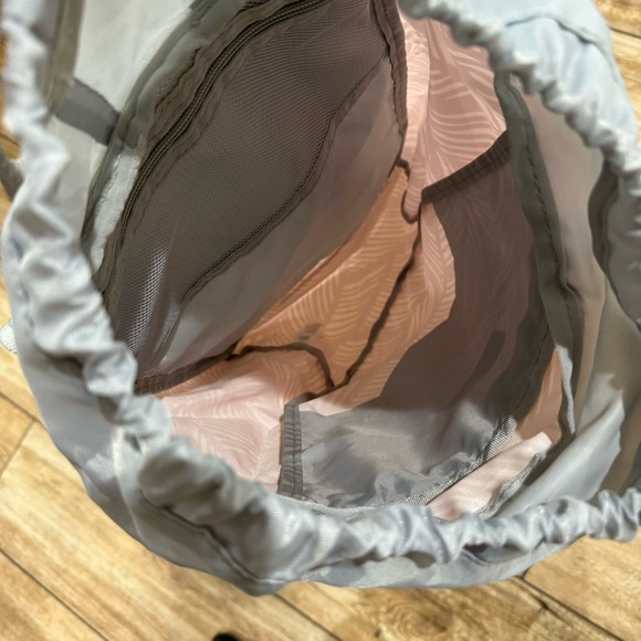 VOORAY Stride Cinch Backpack Pink Gray Lightweight Backpack Bag - Picture 10 of 15